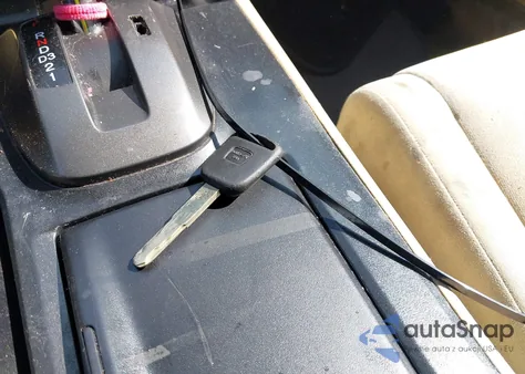 2010 Honda Accord 2.4 Lx из США, поврежденный, VIN 1HGCP2F30AA171060